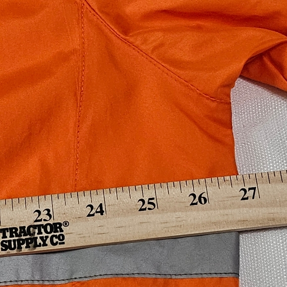 Walt Disney World 2014 Marathon Volunteer Windbreaker Jacket Adult XL 3068‎ - Picture 11 of 14